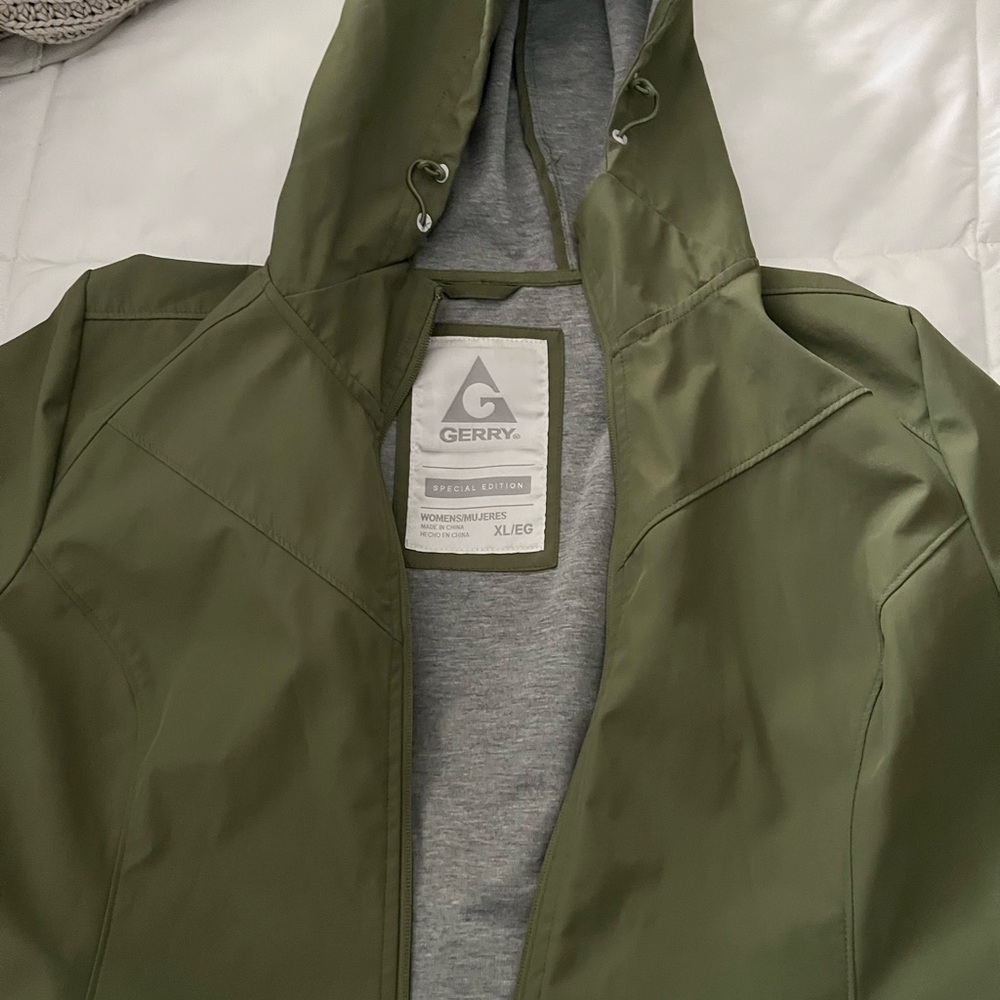 Gerry Weber womans Forest Green Raincoat